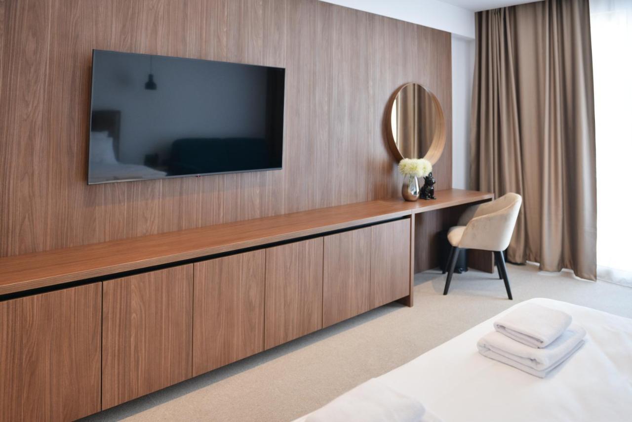 Hotel Riva Будва Экстерьер фото